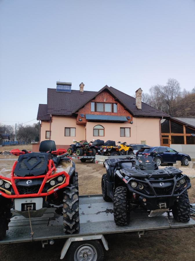 Casa Alesi Villa Dragoslavele Luaran gambar