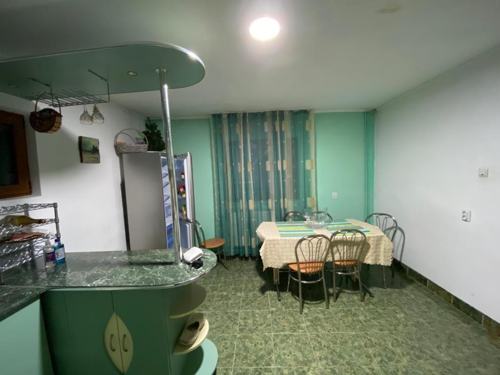 Casa Alesi Villa Dragoslavele Luaran gambar
