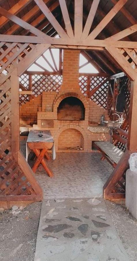 Casa Alesi Villa Dragoslavele Luaran gambar